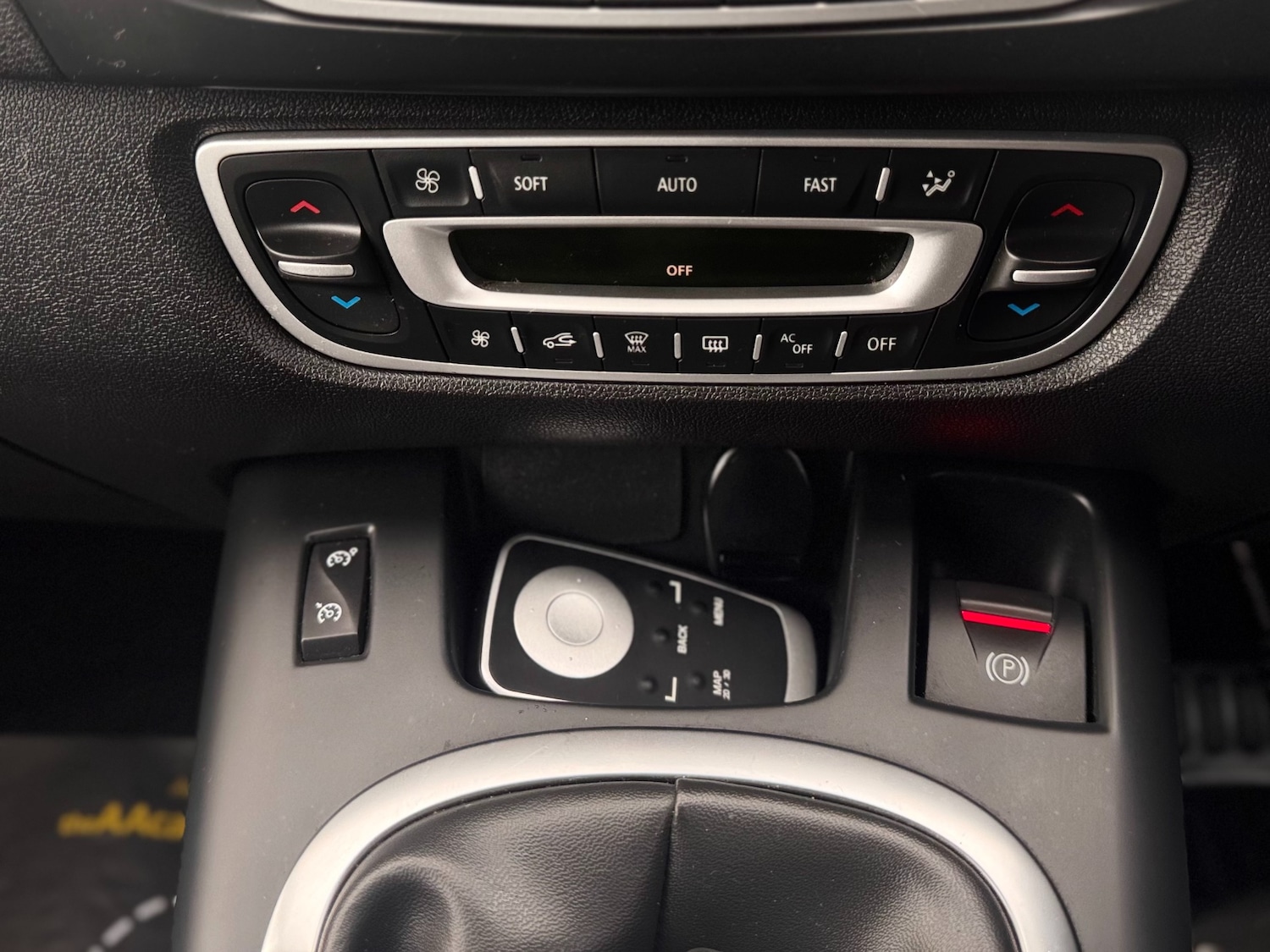 Used Renault Grand Scenic 2013 for sale - 76534169: Photo 33