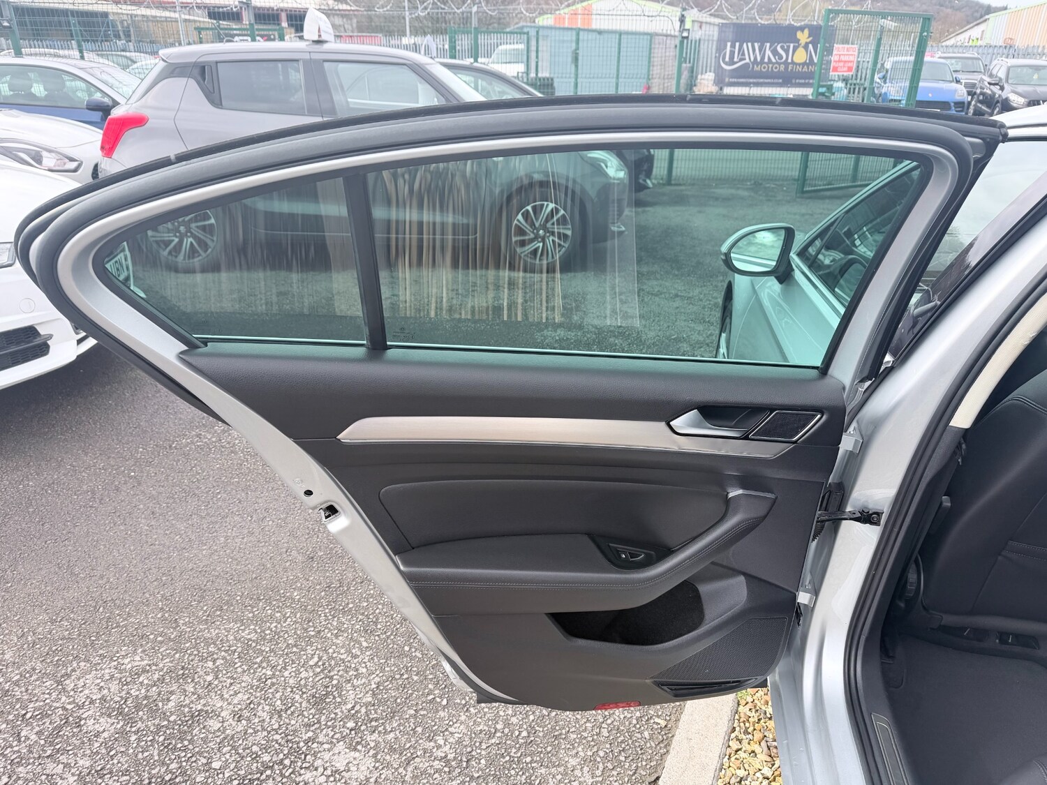 Used Volkswagen Passat 2017 for sale - 77951036: Photo 41