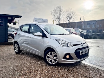 Used Hyundai i10 2015 for sale - 76946845: Photo