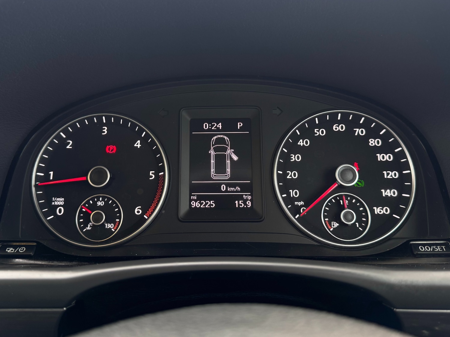 Used Volkswagen Touran 2015 for sale - 76652915: Photo 30