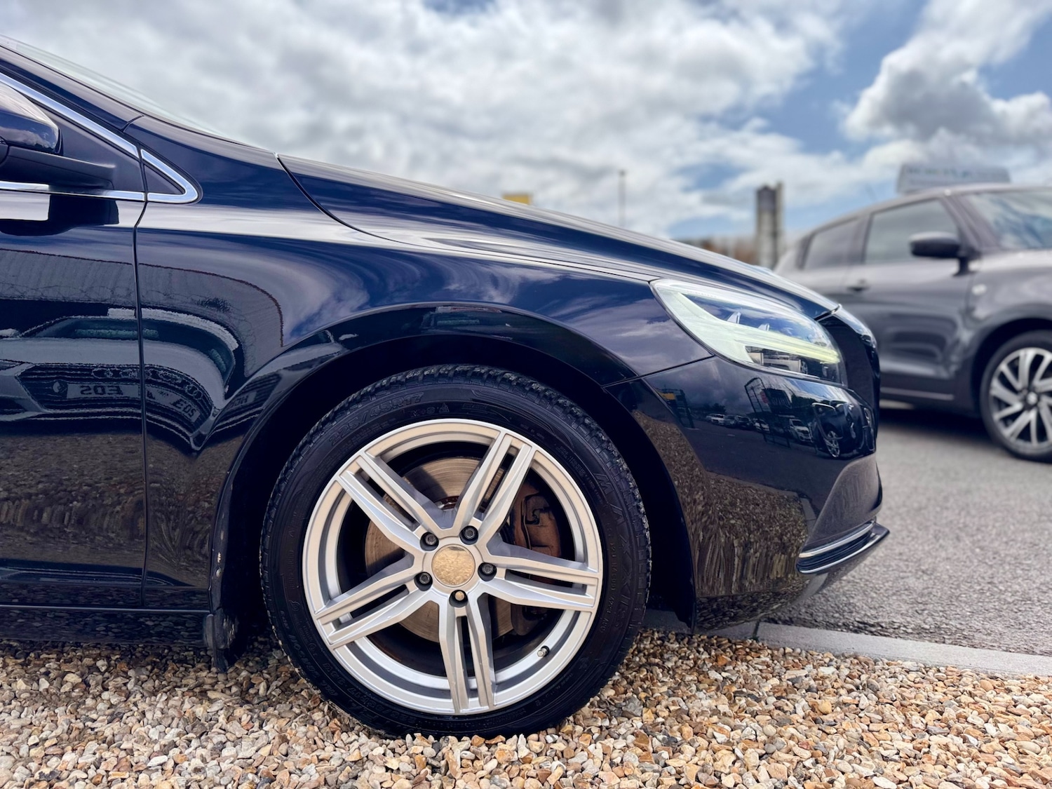 Used Volvo V40 2018 for sale - 76835142: Photo 21