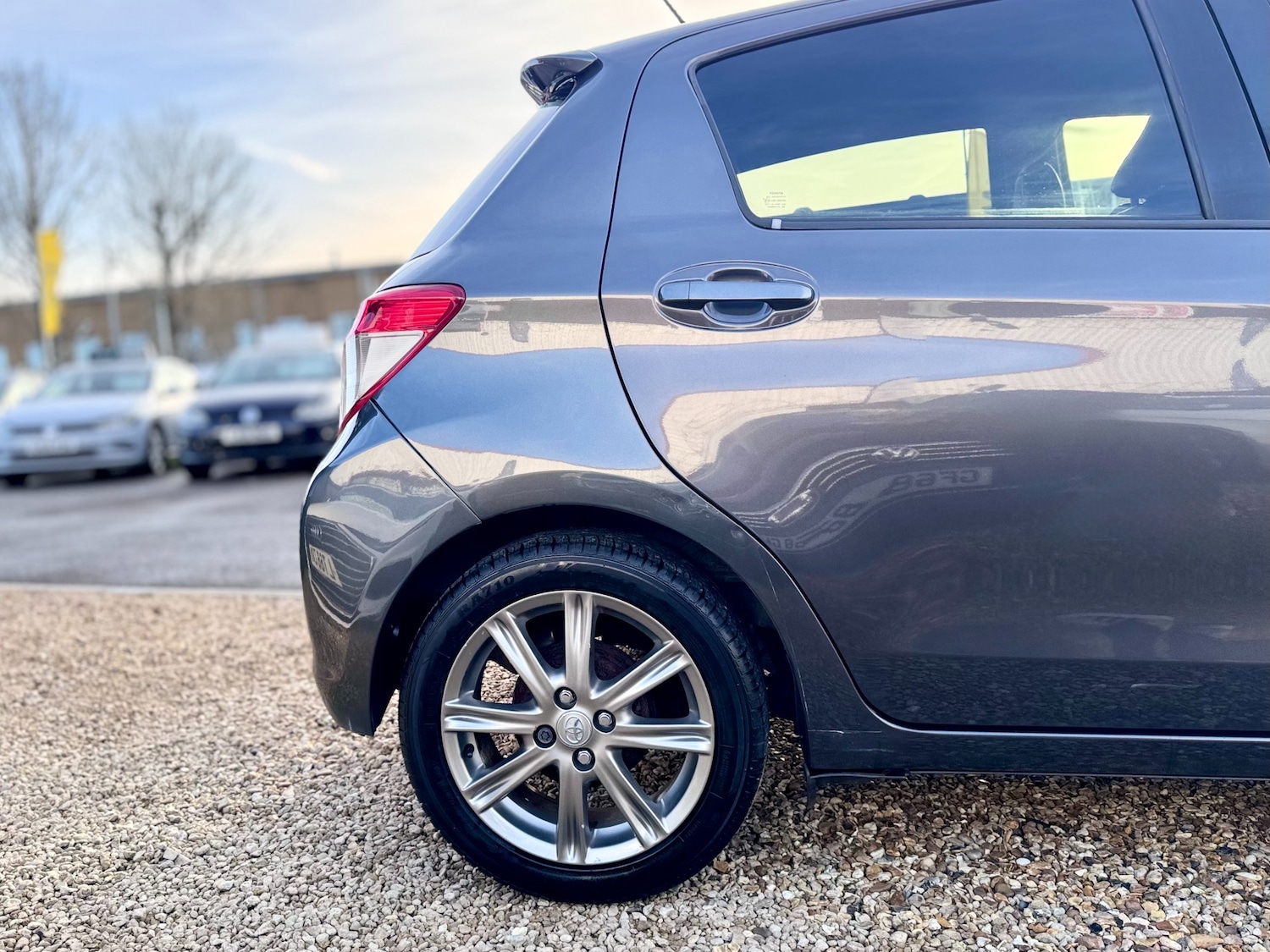 Used Toyota Yaris 2012 for sale - 77014714: Photo 22