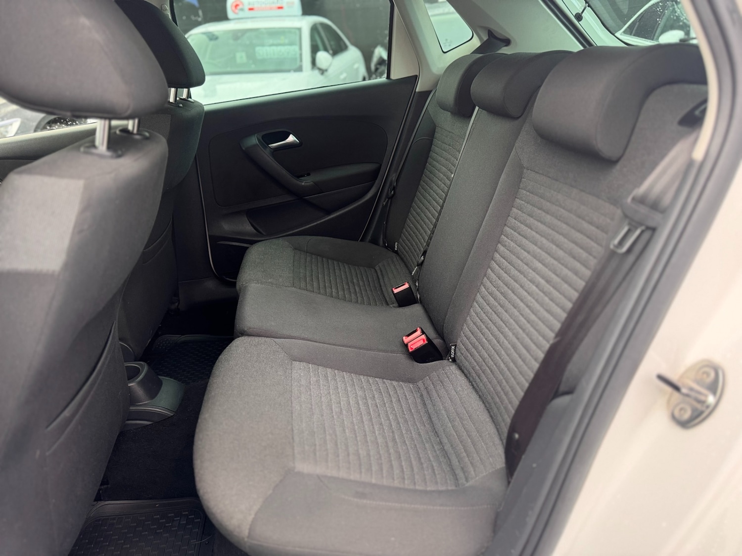 Used Volkswagen Polo 2012 for sale - 76762476: Photo 36