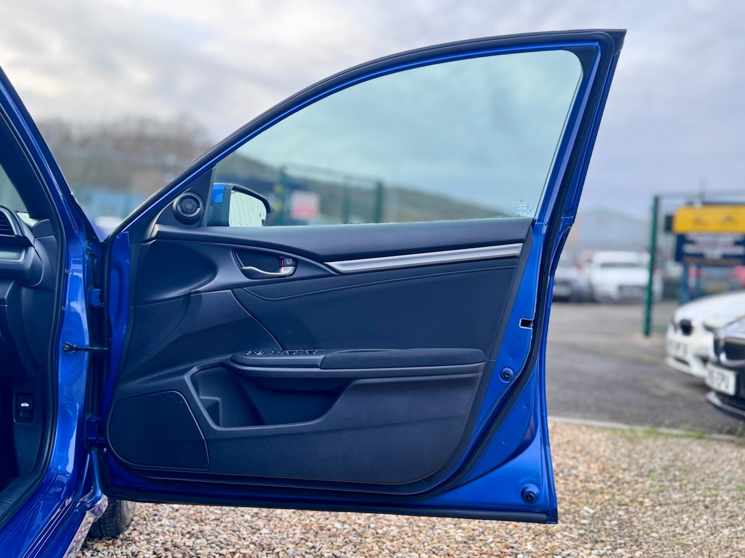 Used Honda Civic 2018 for sale - 77019490: Photo 25