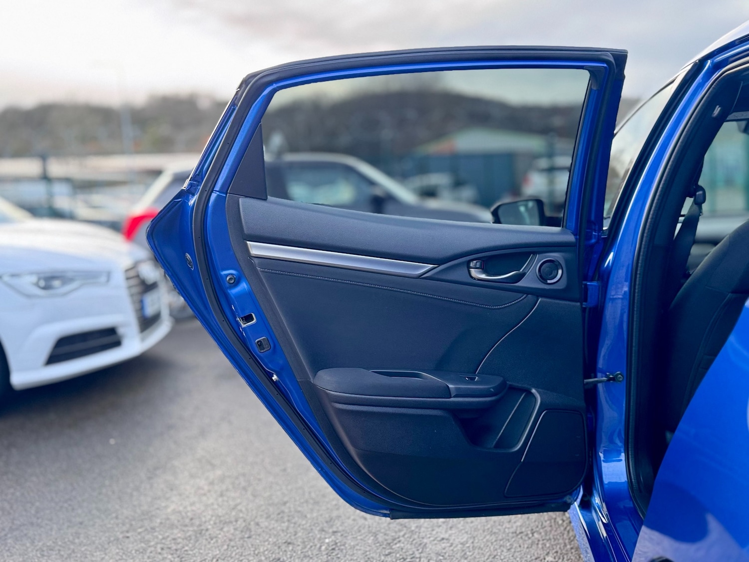 Used Honda Civic 2018 for sale - 77019490: Photo 39