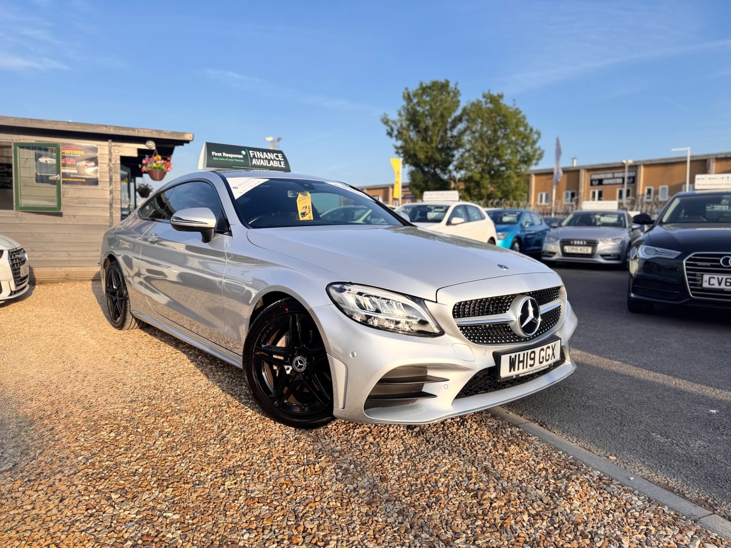 Used Mercedes-Benz C-Class 2019 for sale - 76161584: Photo 1