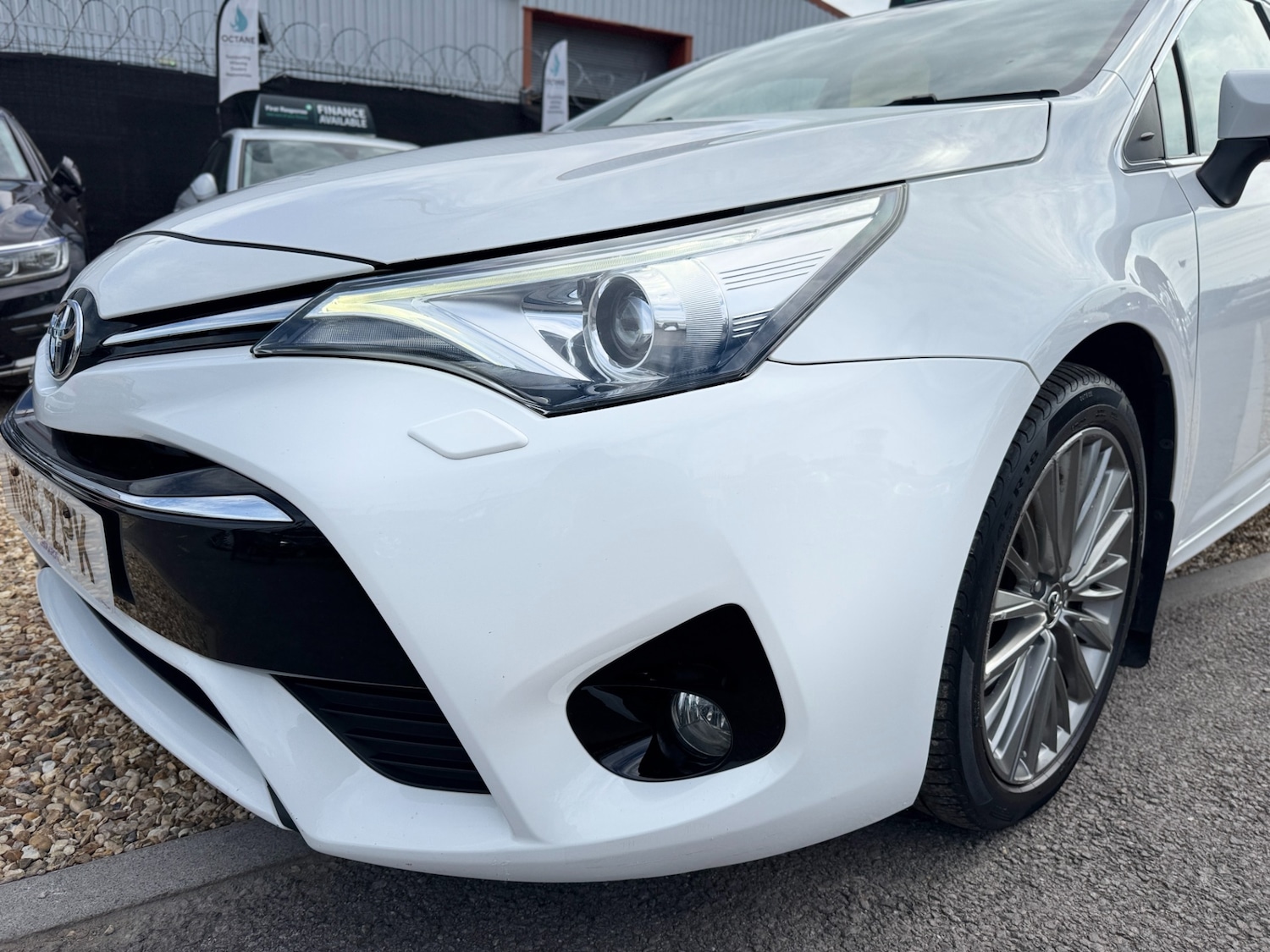 Used Toyota Avensis 2015 for sale - 76541684: Photo 37