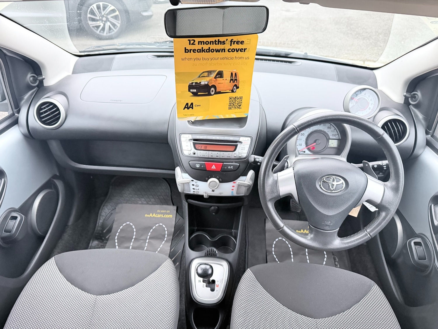 Used Toyota AYGO 2014 for sale - 77617975: Photo 10