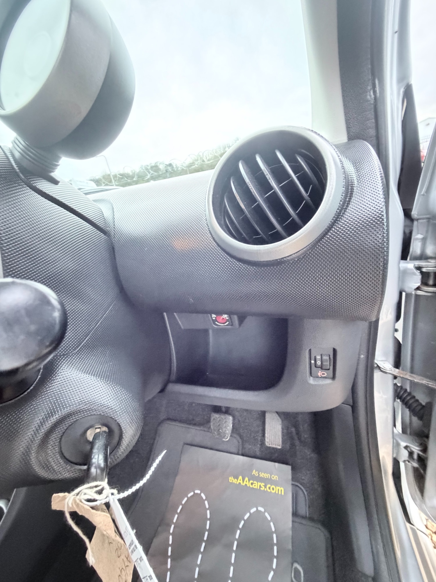 Used Toyota AYGO 2014 for sale - 77617975: Photo 26