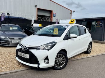 Used Toyota Yaris 2016 for sale - 79736399: Photo