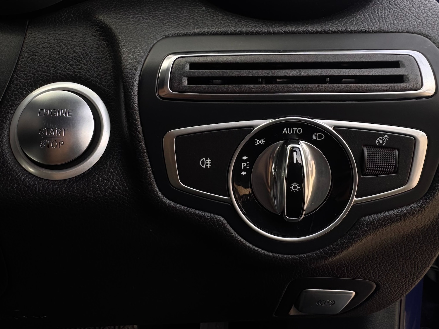 Used Mercedes-Benz C Class 2015 for sale - 77104089: Photo 30