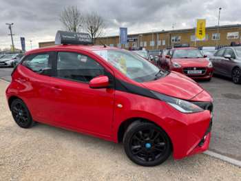 2017 (67) - 1.0 VVT-i X-Play 5dr