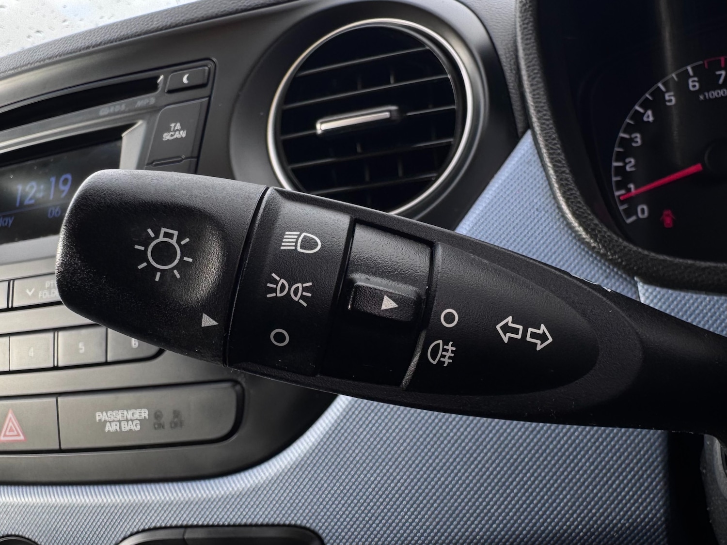 Used Hyundai i10 2015 for sale - 77149163: Photo 32