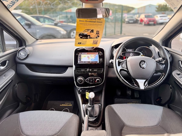 Used Renault Clio 2015 for sale - 76234934: Photo 10