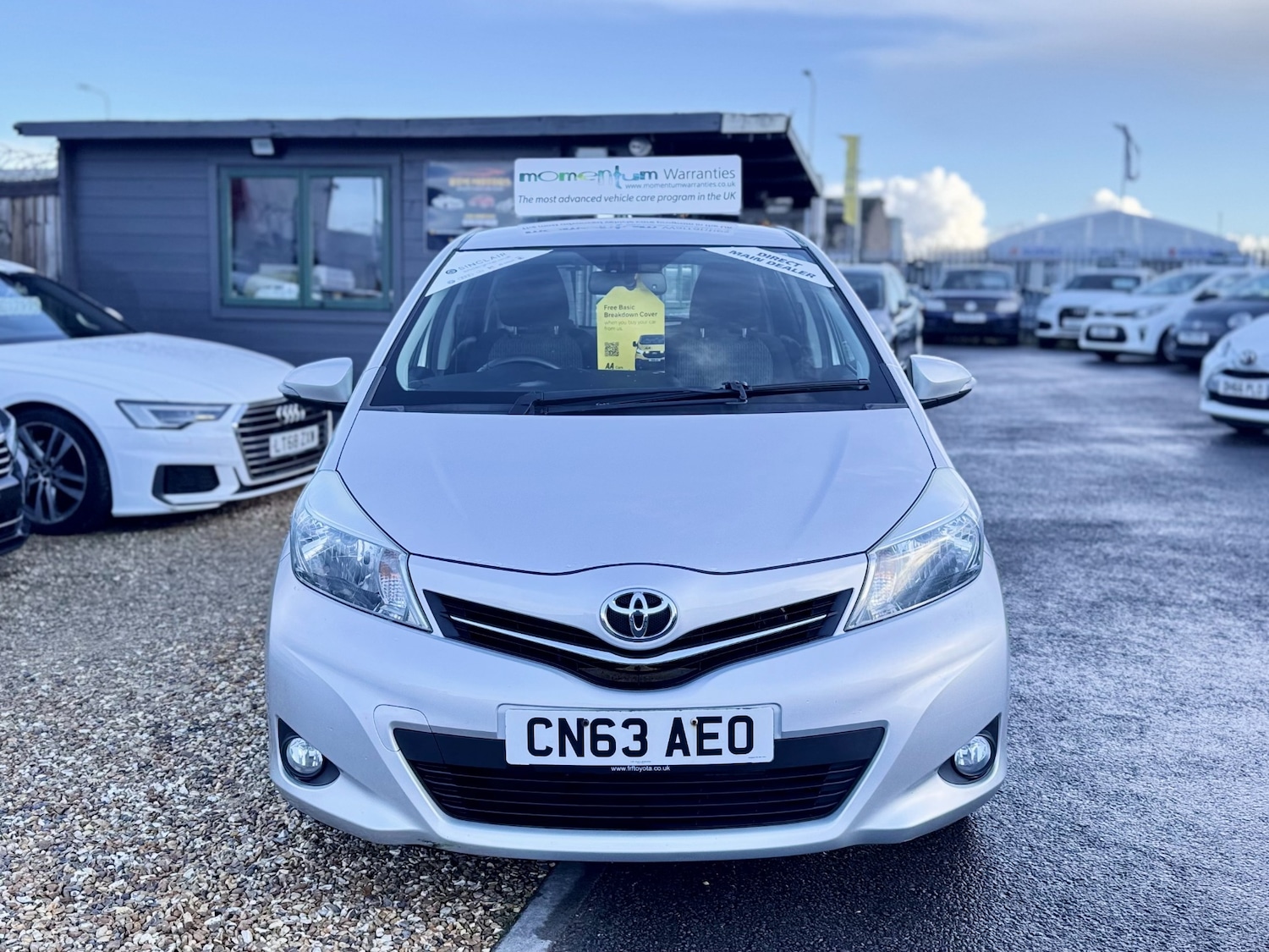 Used Toyota Yaris 2014 for sale - 77261281: Photo 2