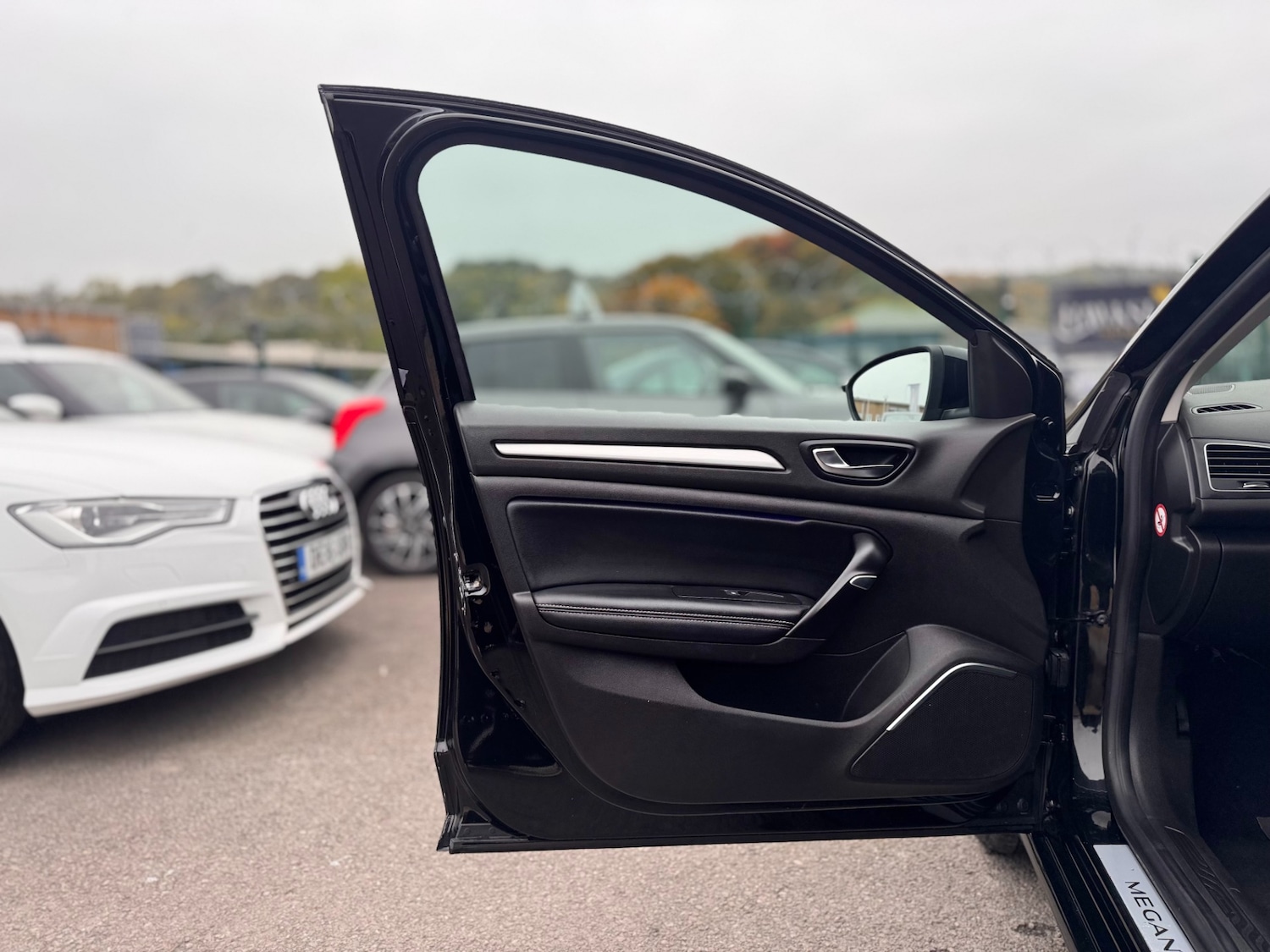 Used Renault Megane 2016 for sale - 76577323: Photo 43