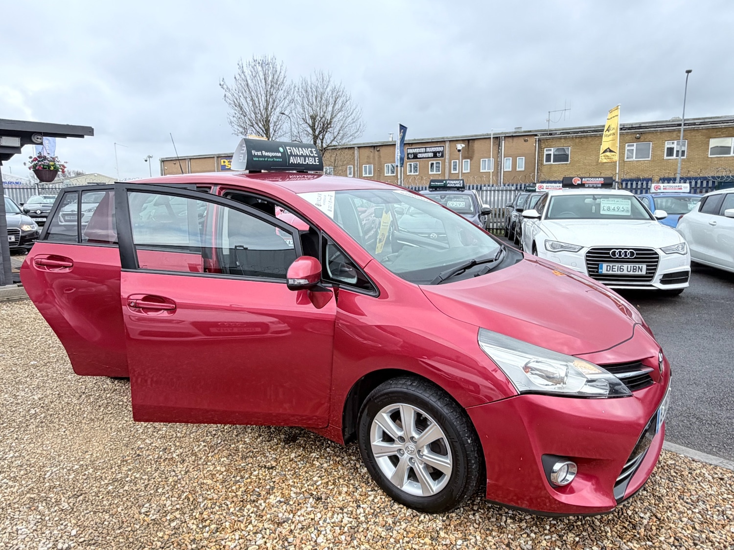Used Toyota Verso 2015 for sale - 77579276: Photo 49