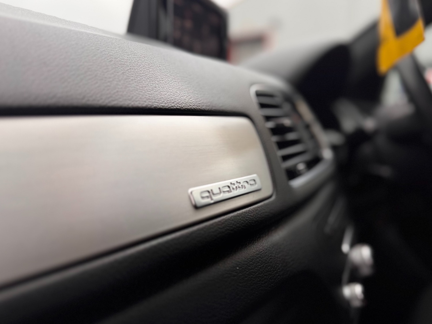 Used Audi Q3 2015 for sale - 77019506: Photo 20