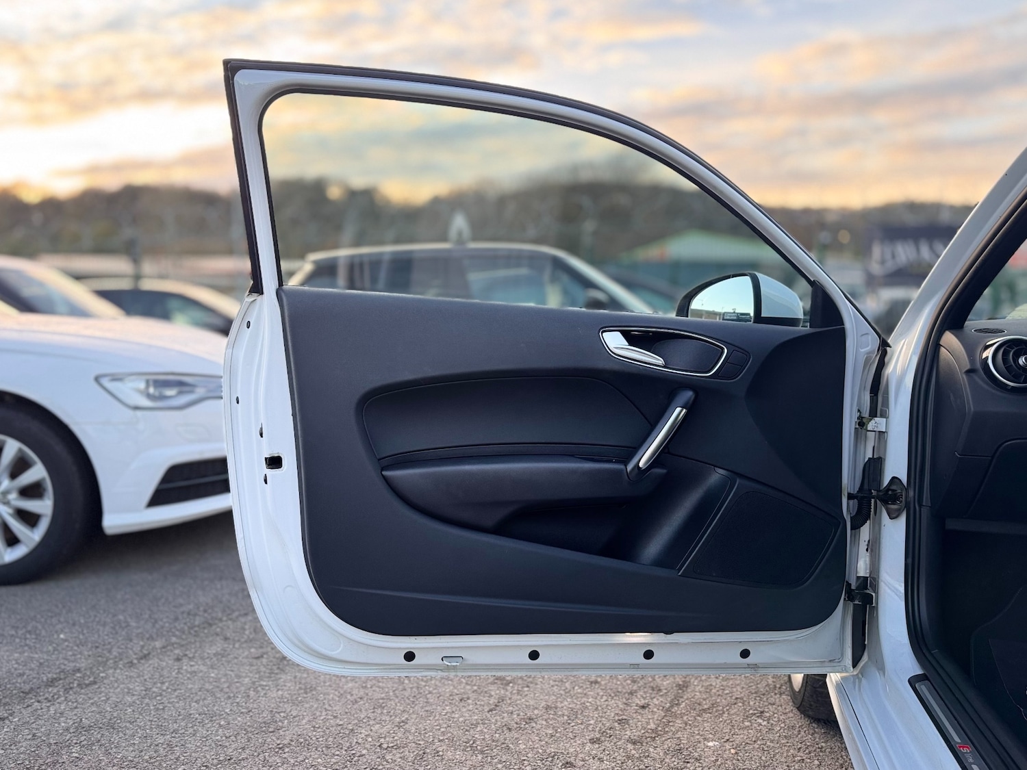 Used Audi A1 2014 for sale - 76663733: Photo 40