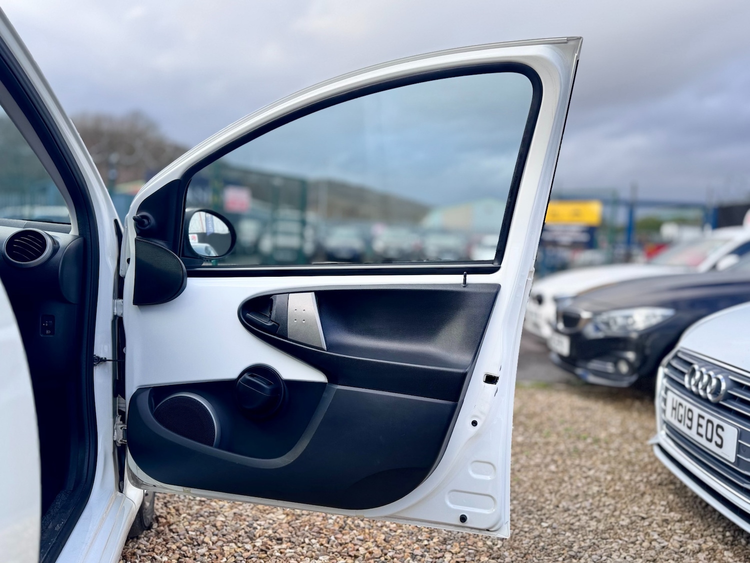 Used Toyota AYGO 2014 for sale - 76931471: Photo 13