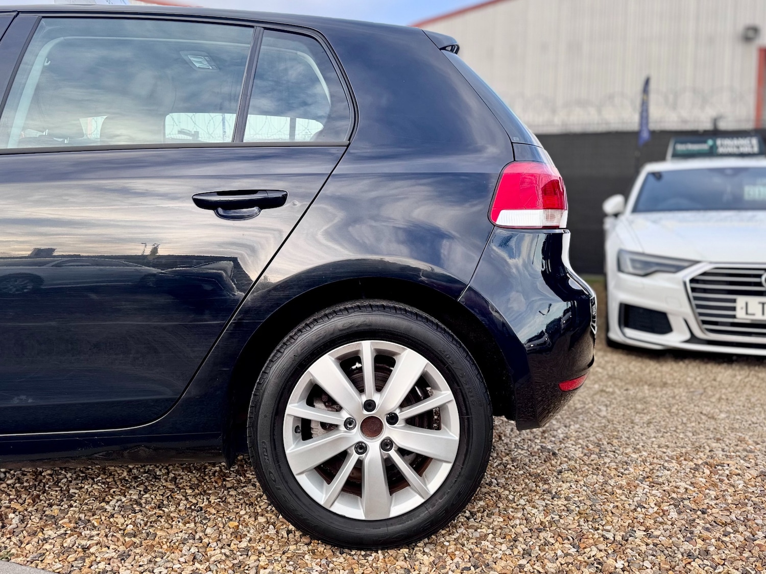 Used Volkswagen Golf 2011 for sale - 77014711: Photo 23