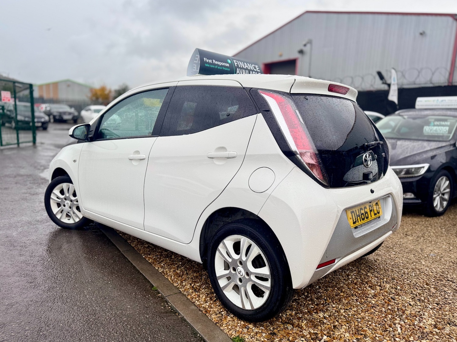 Used Toyota AYGO 2017 for sale - 76682093: Photo 6