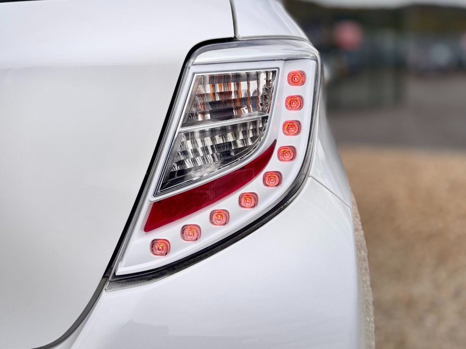 Used Toyota Yaris 2013 for sale - 77221368: Photo 47