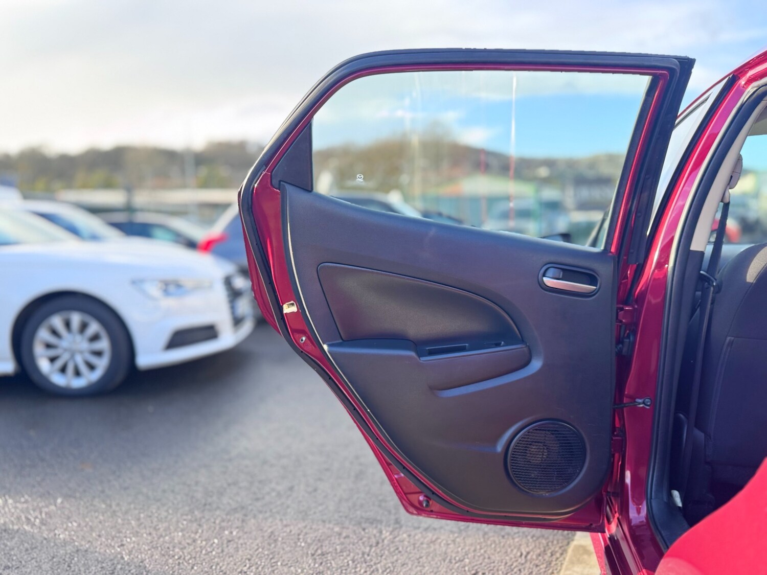 Used Mazda Mazda2 2011 for sale - 77947159: Photo 39