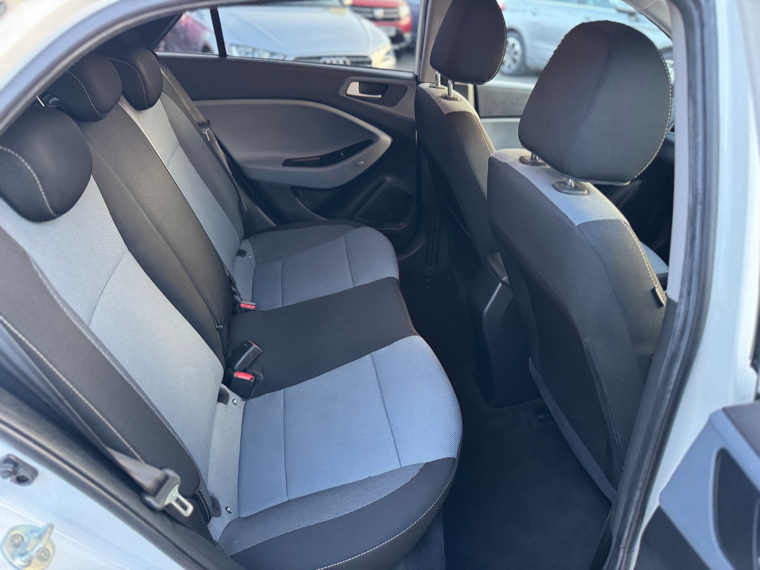 Used Hyundai i20 2016 for sale - 76534535: Photo 16