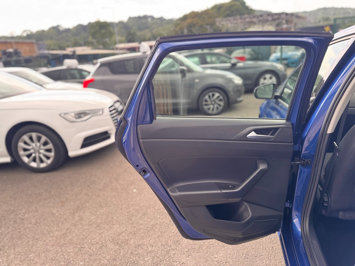 Used Volkswagen Polo 2018 for sale - 76194230: Photo 37