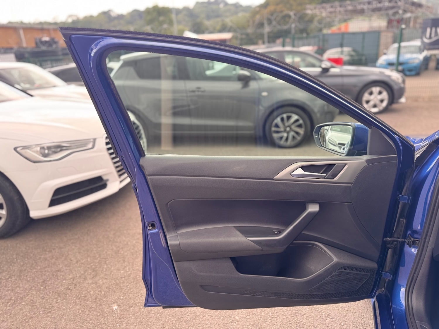 Used Volkswagen Polo 2018 for sale - 76194230: Photo 39