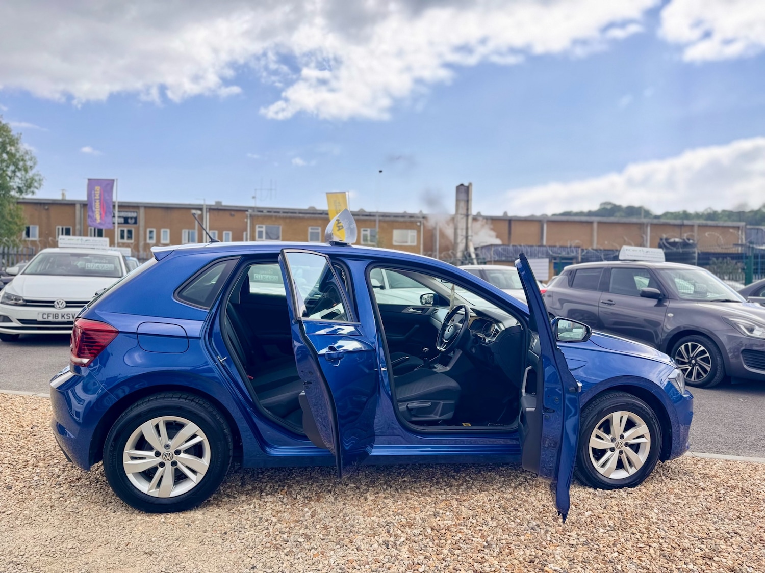 Used Volkswagen Polo 2018 for sale - 76194230: Photo 42
