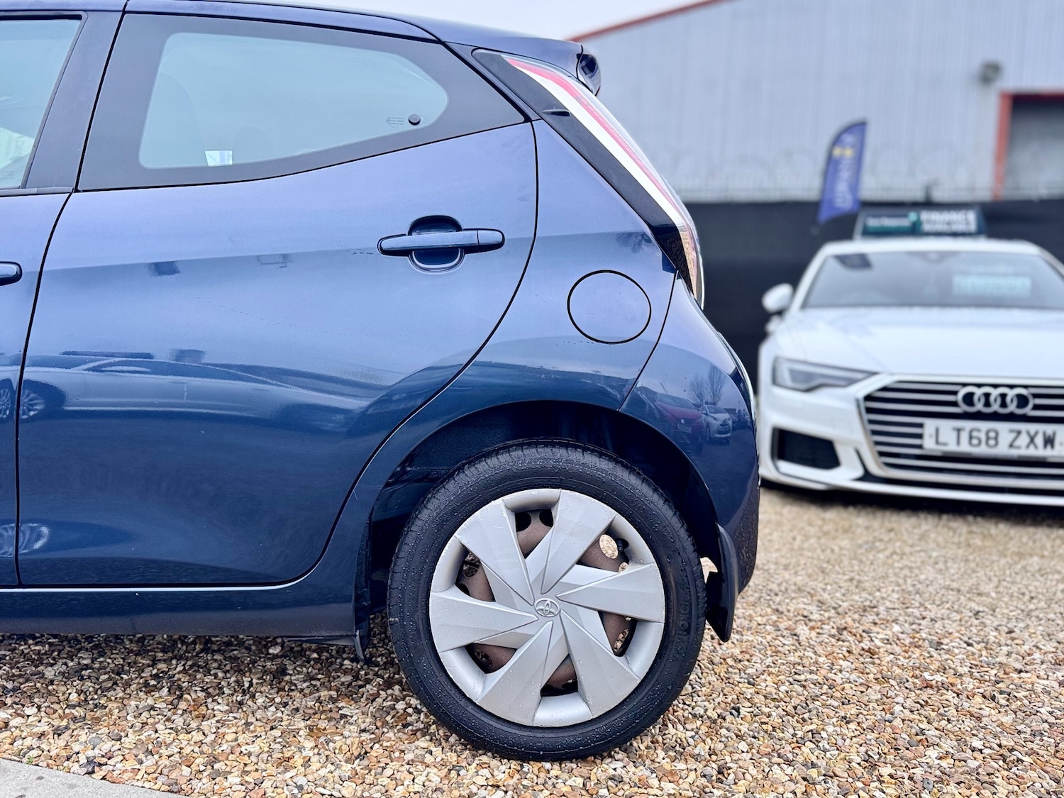 Used Toyota AYGO 2015 for sale - 77760648: Photo 22