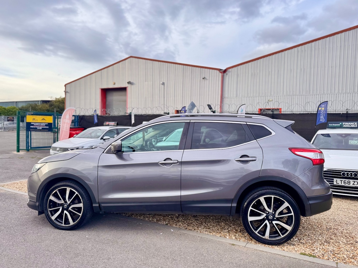 Used Nissan Qashqai 2015 for sale - 76541743: Photo 16