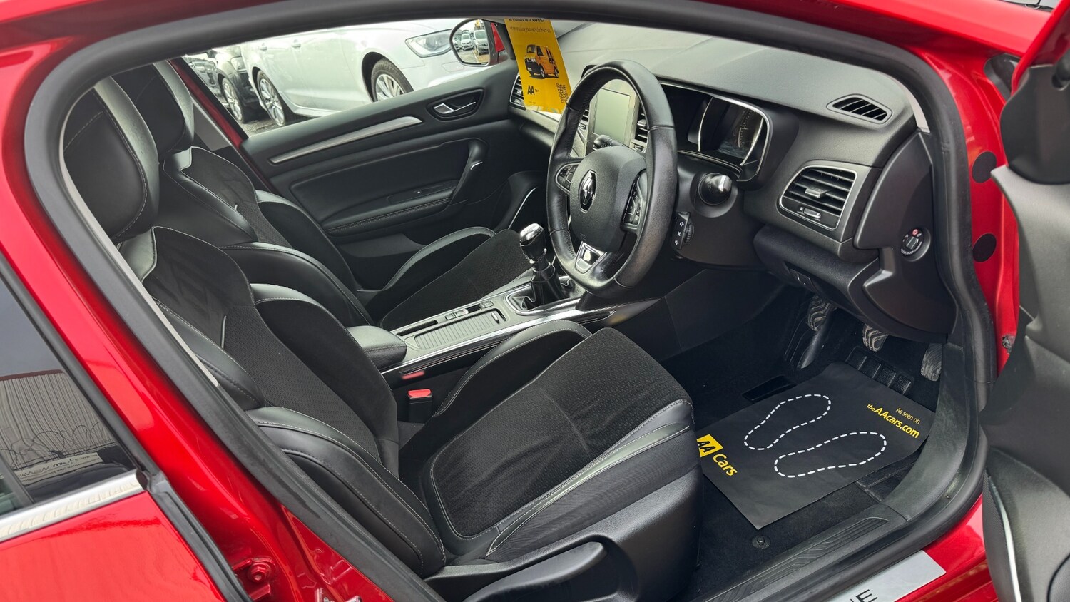 Used Renault Megane 2017 for sale - 77579728: Photo 8