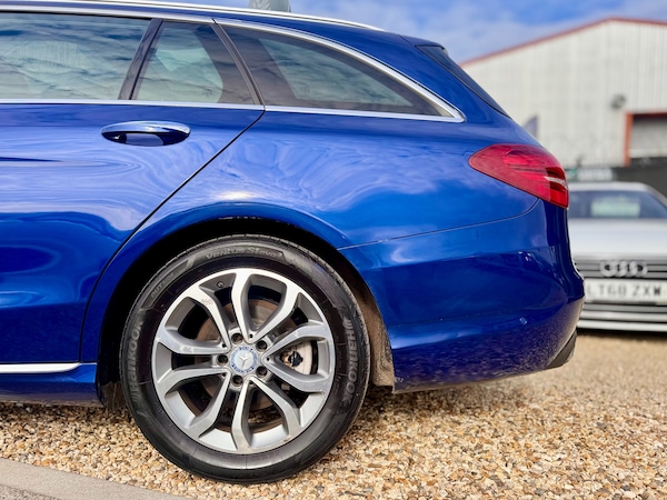 Used Mercedes-Benz C Class 2015 for sale - 76304598: Photo 25