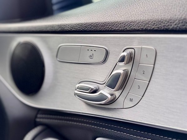 Used Mercedes-Benz C Class 2015 for sale - 76304598: Photo 28