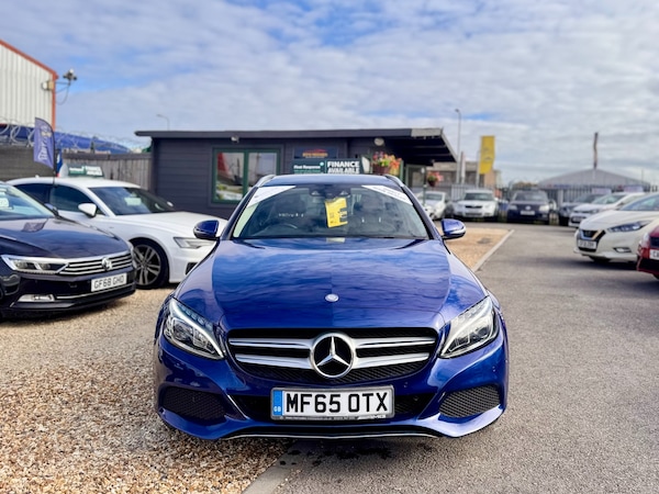 Used Mercedes-Benz C Class 2015 for sale - 76304598: Photo 2