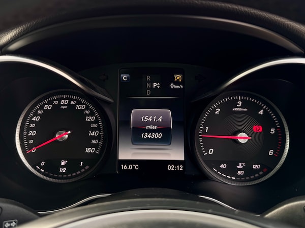 Used Mercedes-Benz C Class 2015 for sale - 76304598: Photo 32