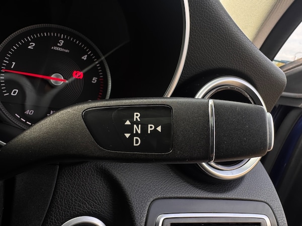 Used Mercedes-Benz C Class 2015 for sale - 76304598: Photo 34