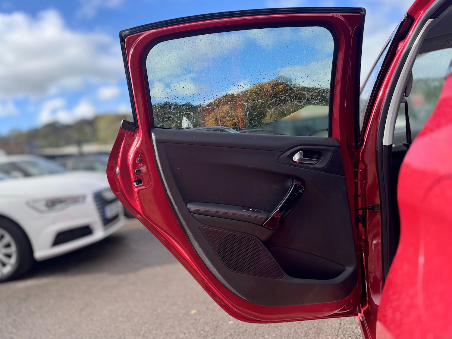 Used Peugeot 208 2015 for sale - 77802888: Photo 41