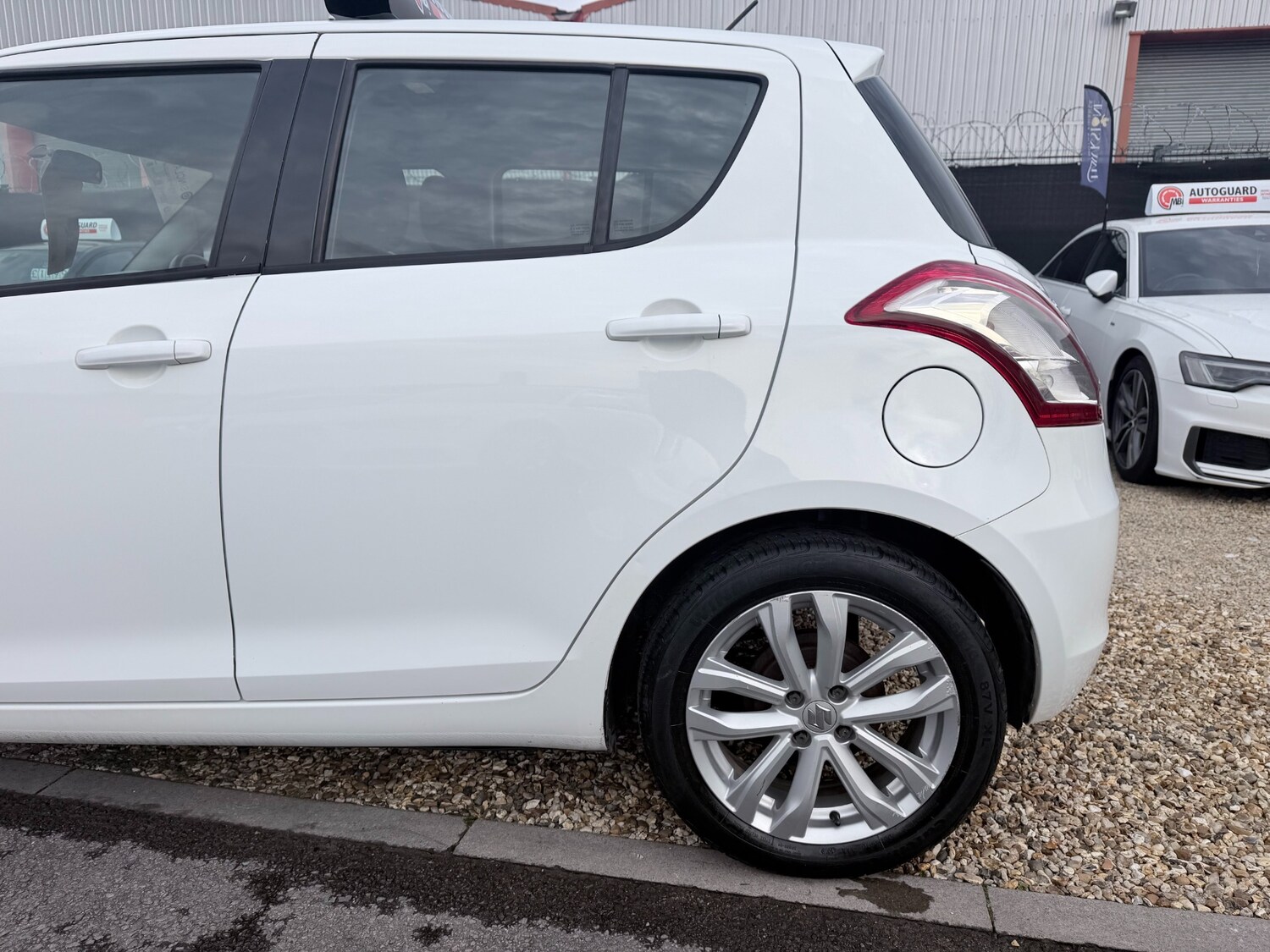 Used Suzuki Swift 2013 for sale - 77846112: Photo 21