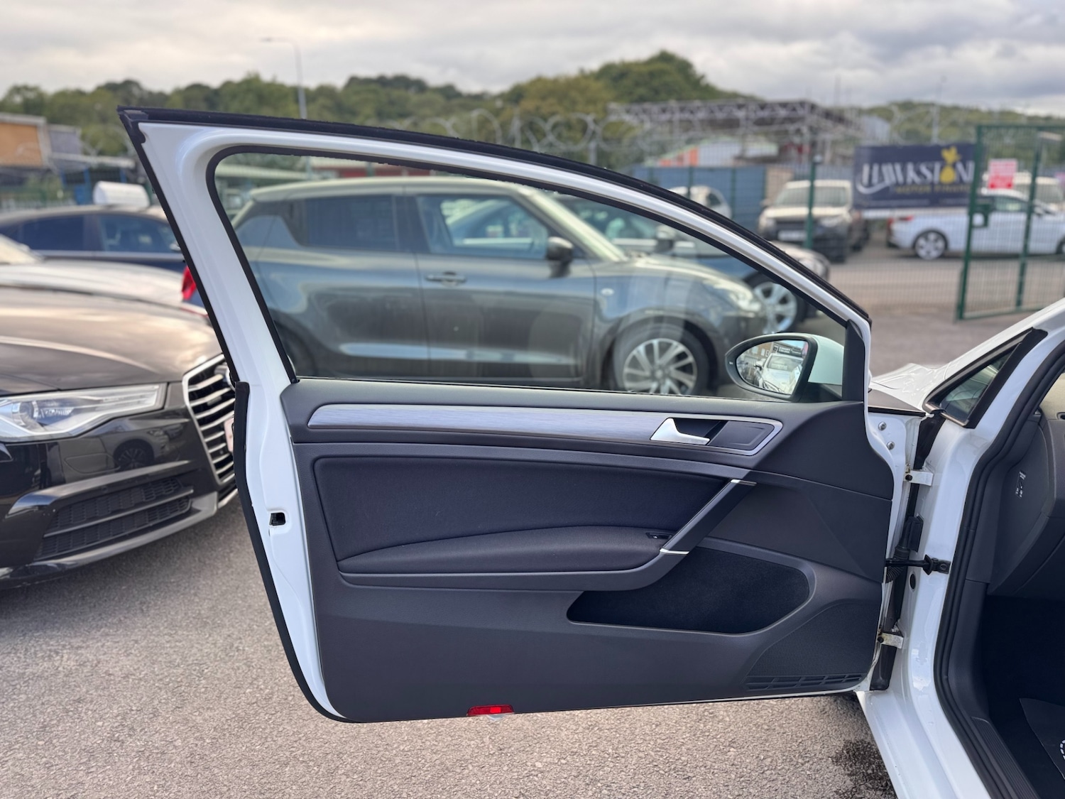 Used Volkswagen Golf 2018 for sale - 76159454: Photo 35