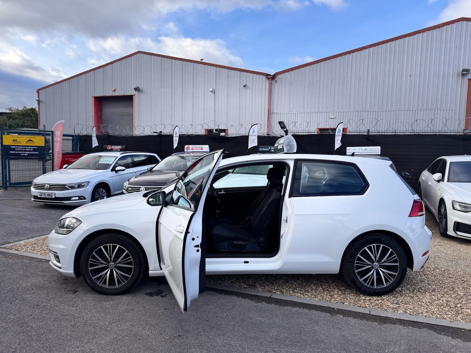 Used Volkswagen Golf 2018 for sale - 76159454: Photo 38