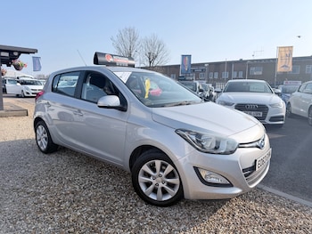 Used Hyundai i20 2013 for sale - 78311448: Photo
