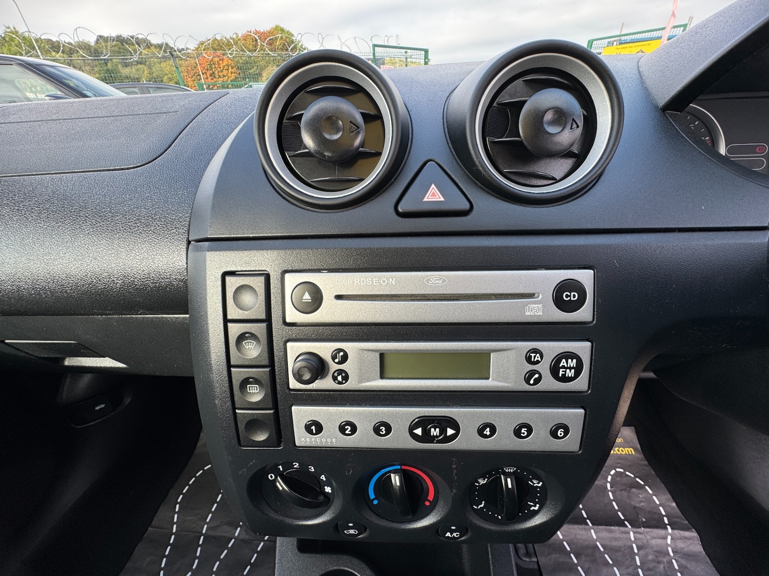 Used Ford Fiesta 2005 for sale - 76383273: Photo 29