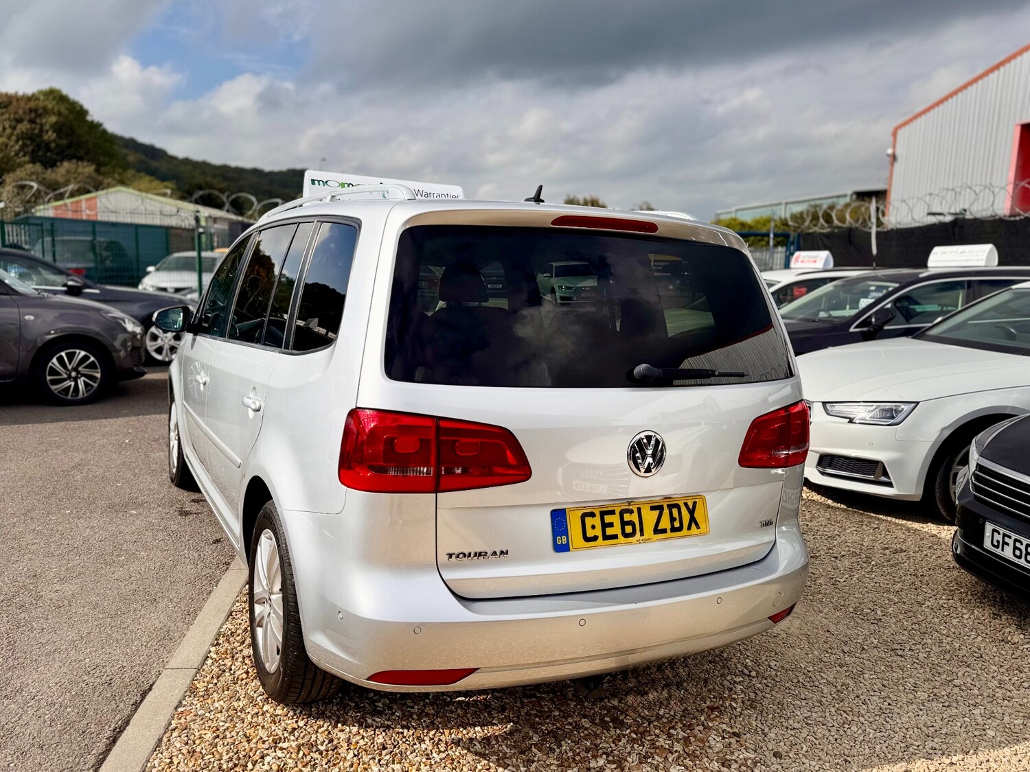 Used Volkswagen Touran 2011 for sale - 76450615: Photo 19