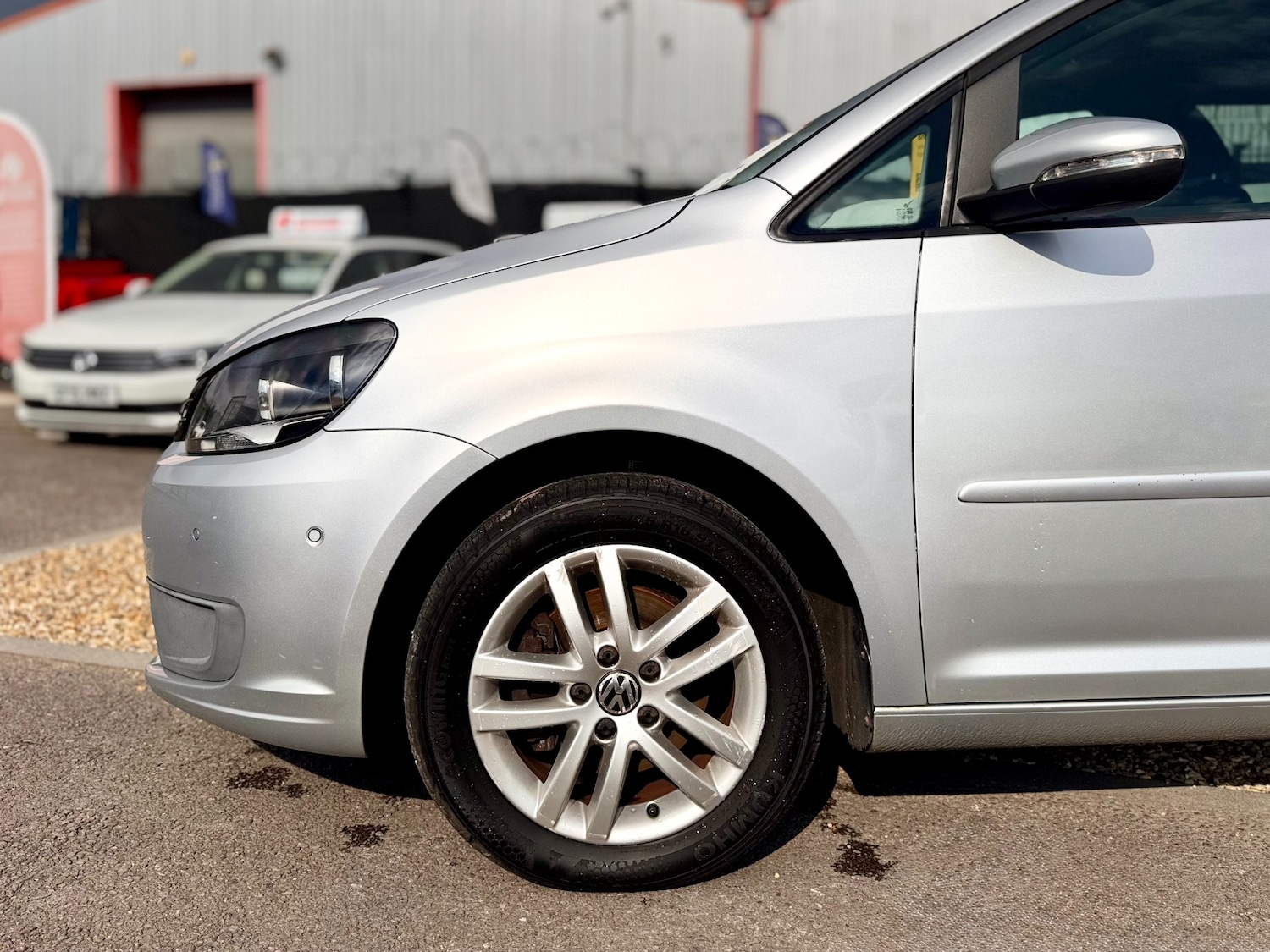 Used Volkswagen Touran 2011 for sale - 76450615: Photo 25
