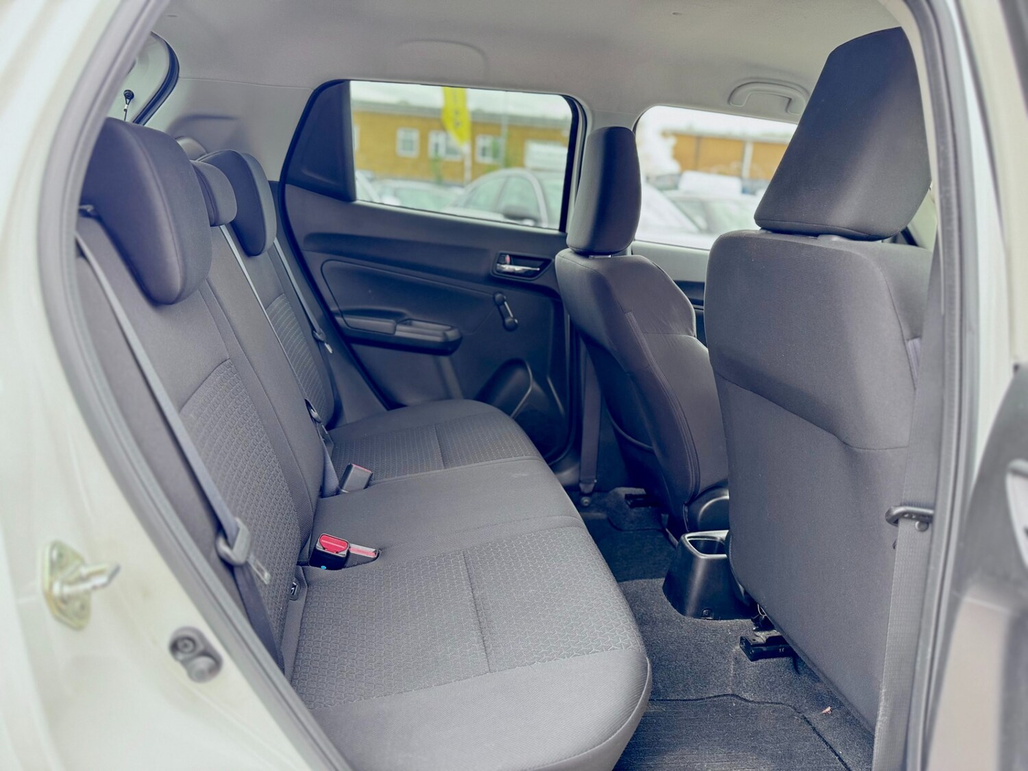 Used Suzuki Swift 2021 for sale - 77903138: Photo 12