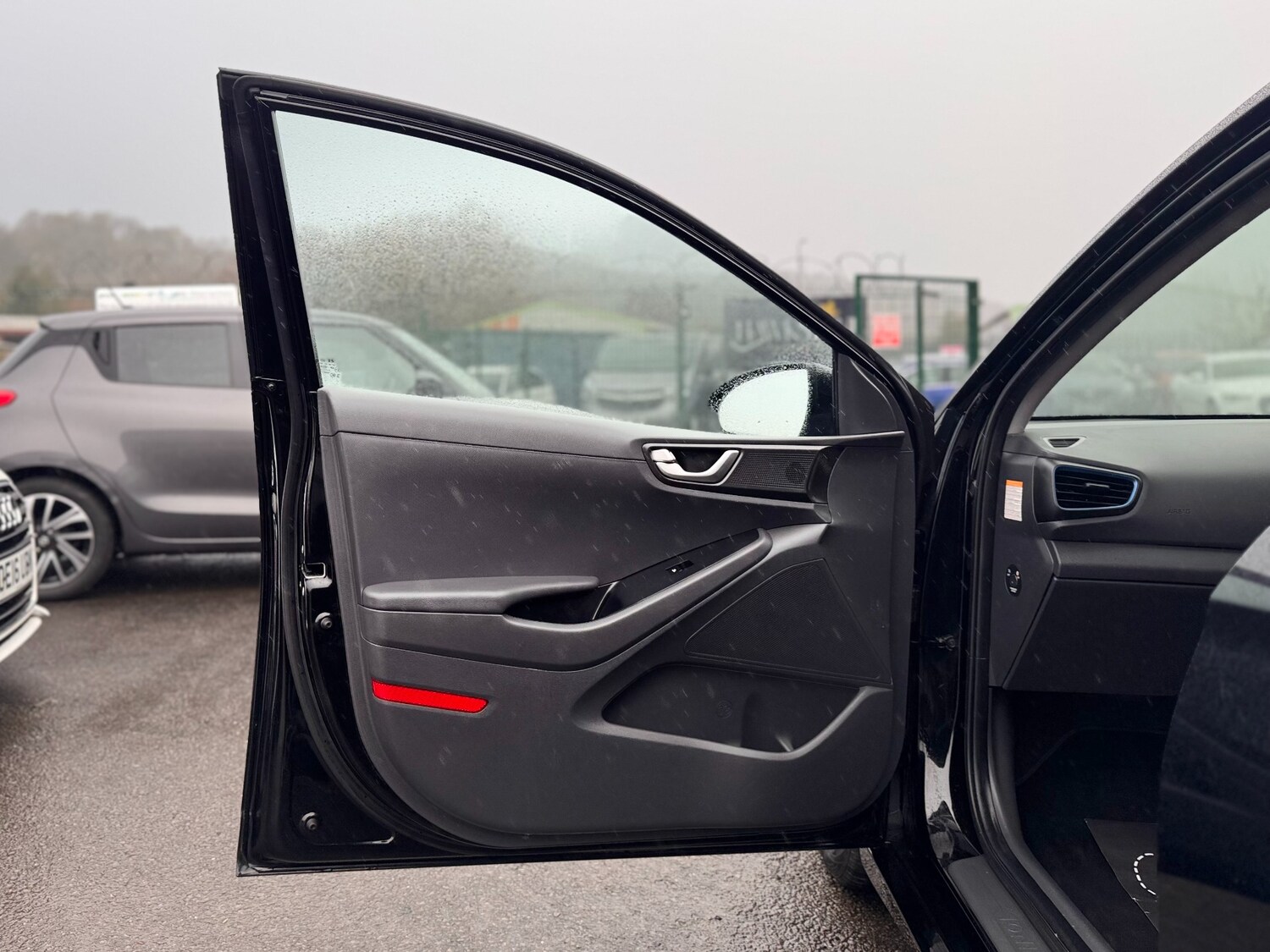 Used Hyundai IONIQ 2017 for sale - 77298285: Photo 42